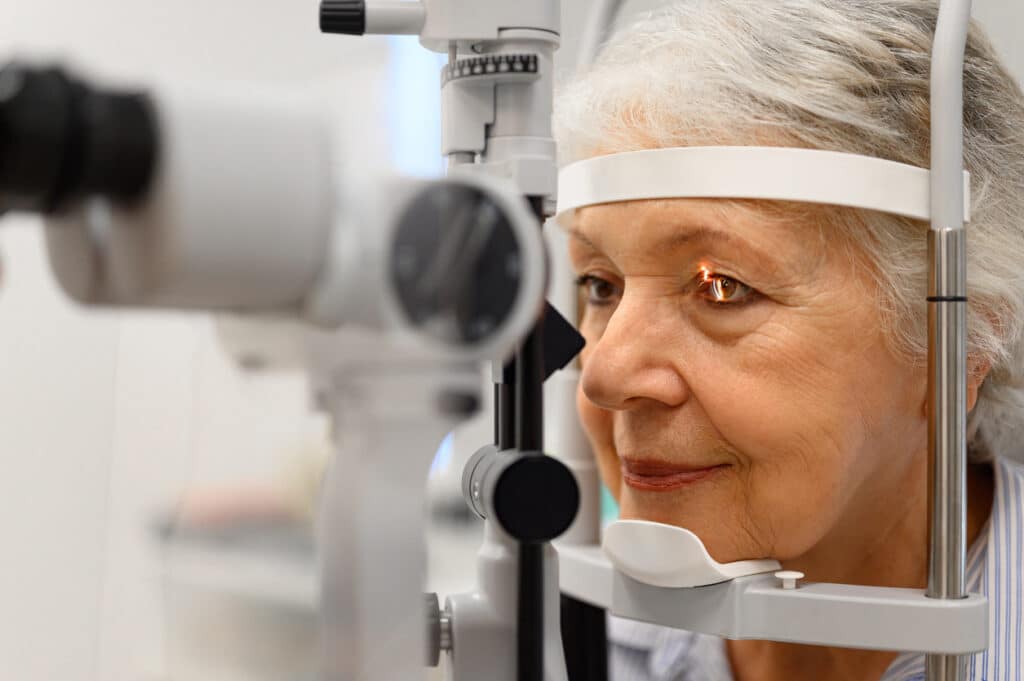 How Do You Know When Cataracts Are Affecting Your Vision Enough for Surgery? 1 Patient undergoing an eye exam to evaluate cataracts and determine whether cataract surgery may be appropriate.